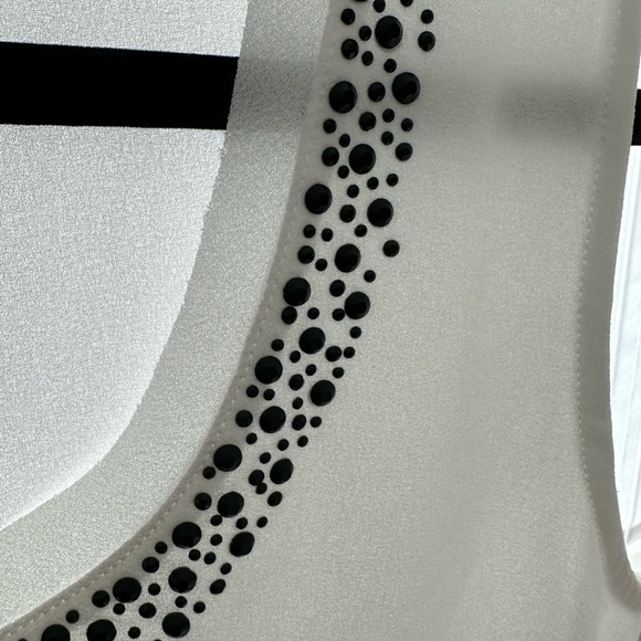 Top - Picture 2 of 5